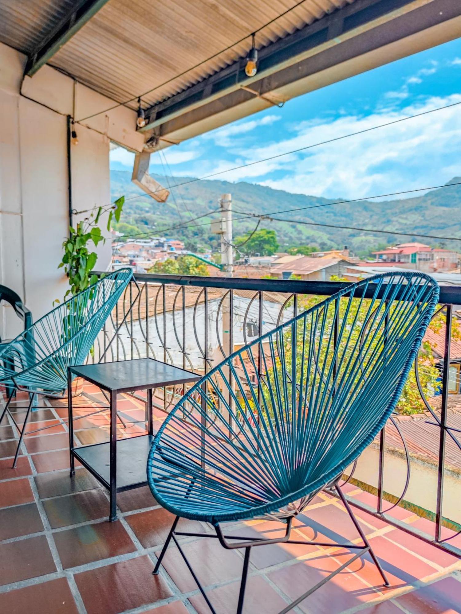 La Rosa Nautica Hostel Гуадуас Екстериор снимка