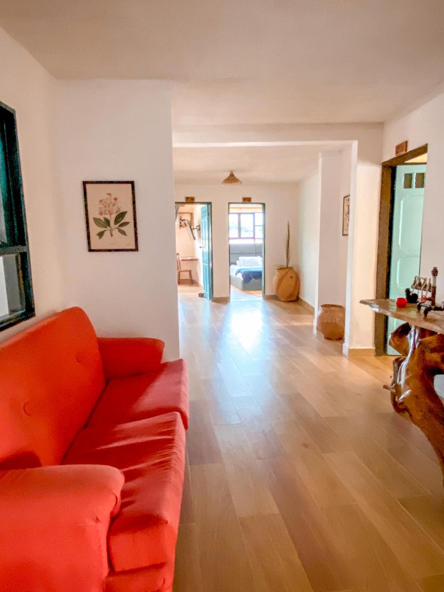 La Rosa Nautica Hostel Гуадуас Екстериор снимка