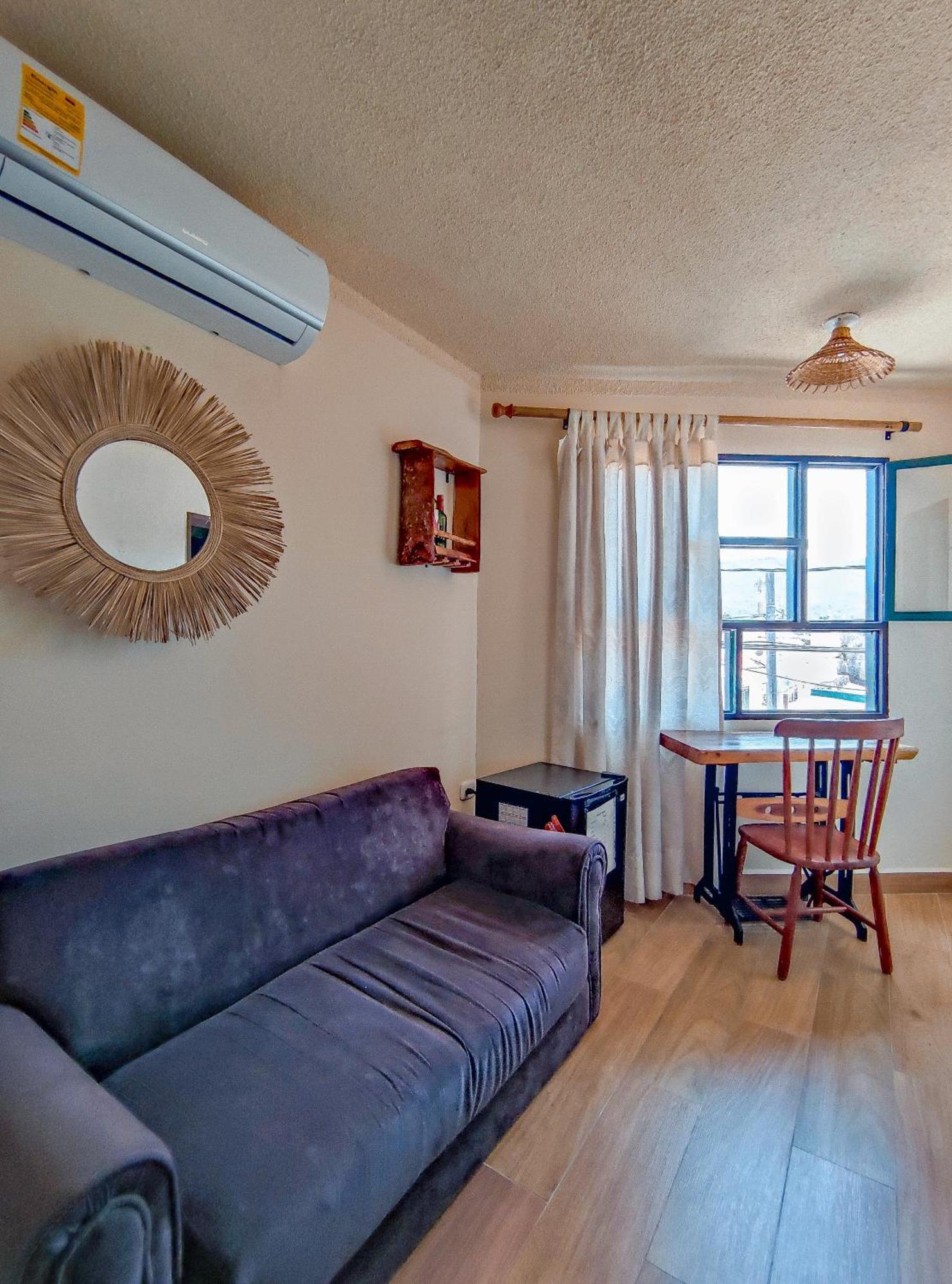 La Rosa Nautica Hostel Гуадуас Екстериор снимка
