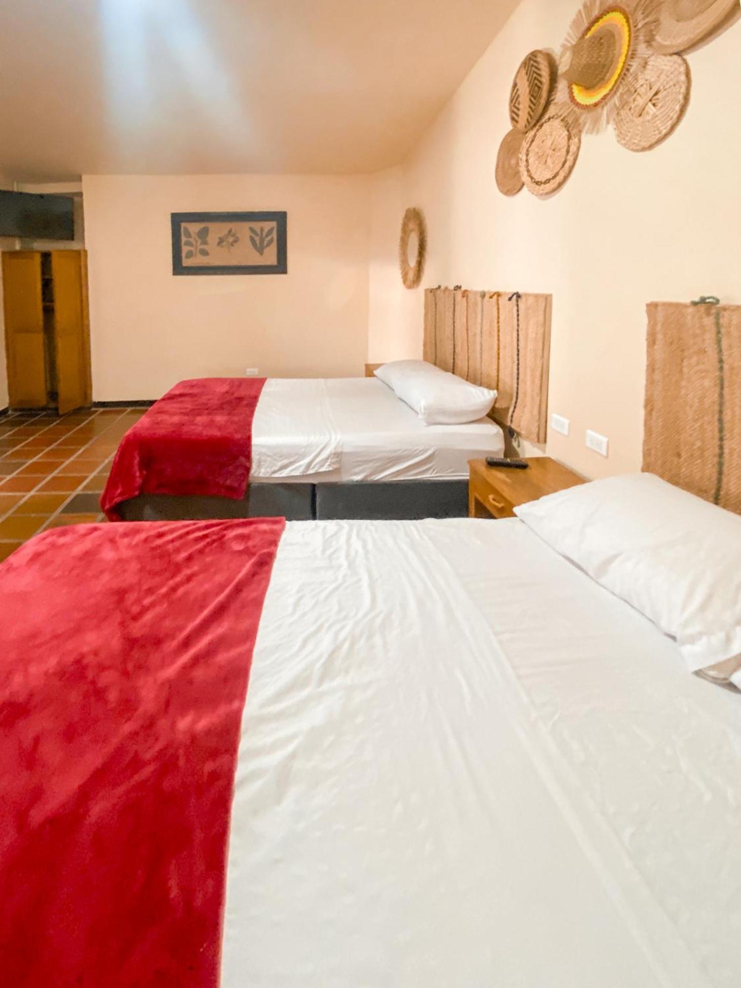 La Rosa Nautica Hostel Гуадуас Стая снимка
